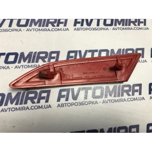 Відбивач заднього бампера правий Ford Focus 3 Wagon 2011-2014 BM51515B0AD